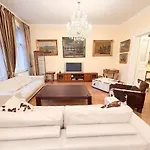 Monarch Casa Xxl 137m2 דירה פראג