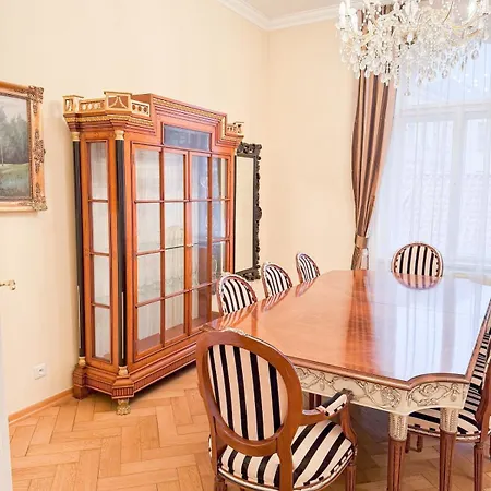 Monarch Casa Xxl 137m2 布拉格