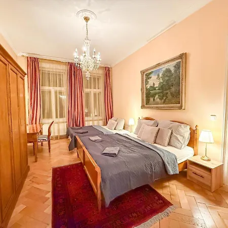 Monarch Casa Xxl 137m2 Praga